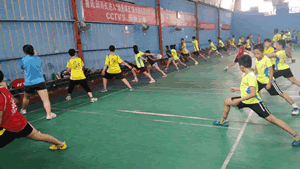 �����������ϵ������˶�