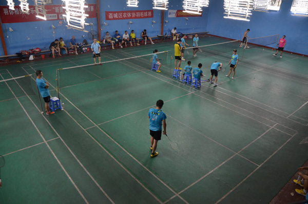 ��������У