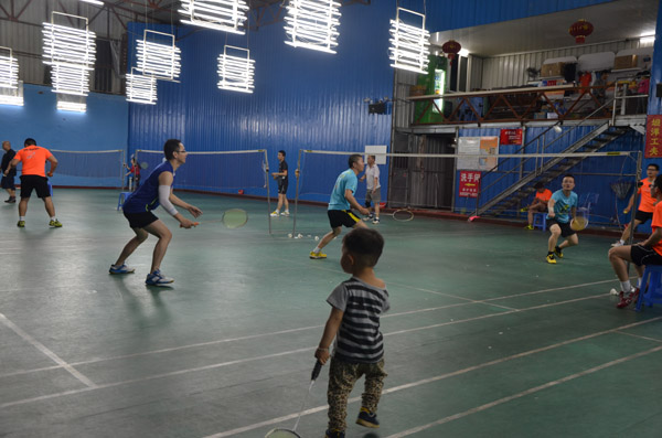 ����ȫ�����˶�����ë�����