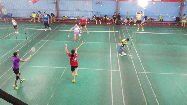 ���������˶������е���ë��˫��ͼƬ1560