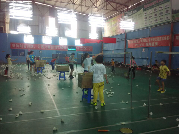 ���������˶���ë����ѵ������ѵ��ͼƬ101