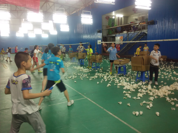 ����Ϊ����ʡ2015��ʡ��Сѧ��ë����������Ͳ����˶�Ա57