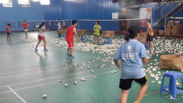 ������Сѧ����ٷż�ʱ����ë����ѵ33