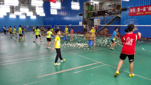 ���������˶���ë��ѵ������6108