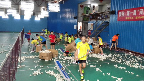 ����ѧУ���������е���ë��ѵ������ͼƬ511