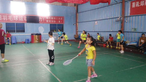 ����ѧУ���������е���ë��ѵ�����ֳ�268