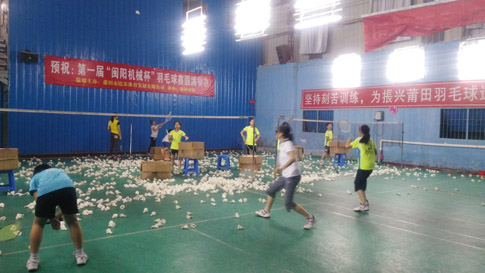 ������ë��ѵ��,������Сѧ����ë�����