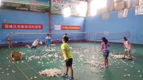 ������Сѧ�������˶���ë����ѵѵ������ͼƬ1551