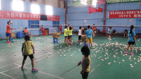 ������������˶���ë����ѵ����ѵ������ͼƬ1560