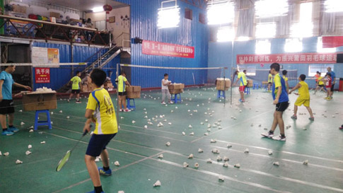 ���������ʱ�����ë��ѵ���еĻ���������ѵ��1025