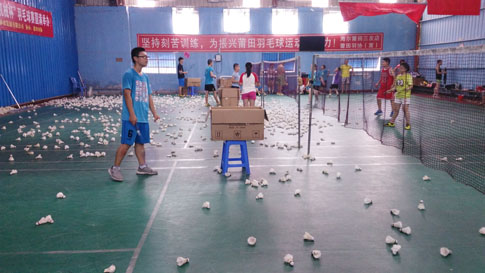 ���������Сѧ������Ӫ��ë����ѵ���ؿ���ͼƬ1