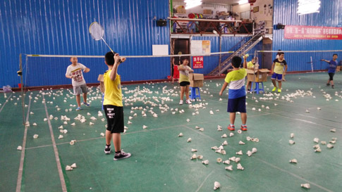 ����2015����Сѧ����ٽ����˶�ѧ����ë��05