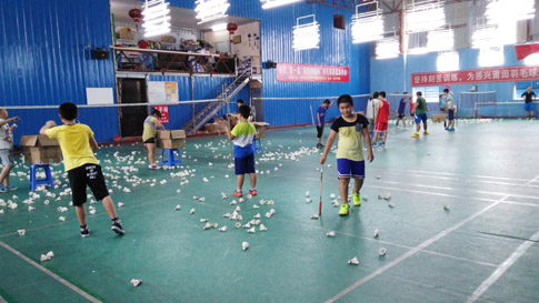 ����2015����Сѧ����ٽ����˶�ѧ����ë��06