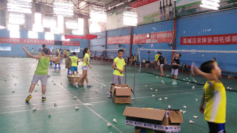 ��ѵ����ѧУ�＾���������ƻ���ë����ѵ��236