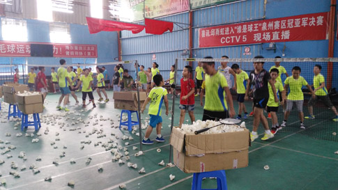 ������ë��ѵ��������ٰ���ѵ�����ϵ�ͼƬ��Ϊ2015����ʡ��Сѧ����ë�����������������佱1005