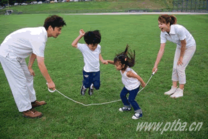 �����˶������ѧϰ�ɼ�