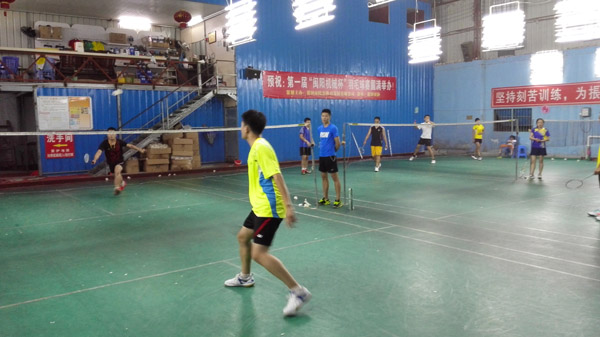 �����˷�����������ë����ֲ�